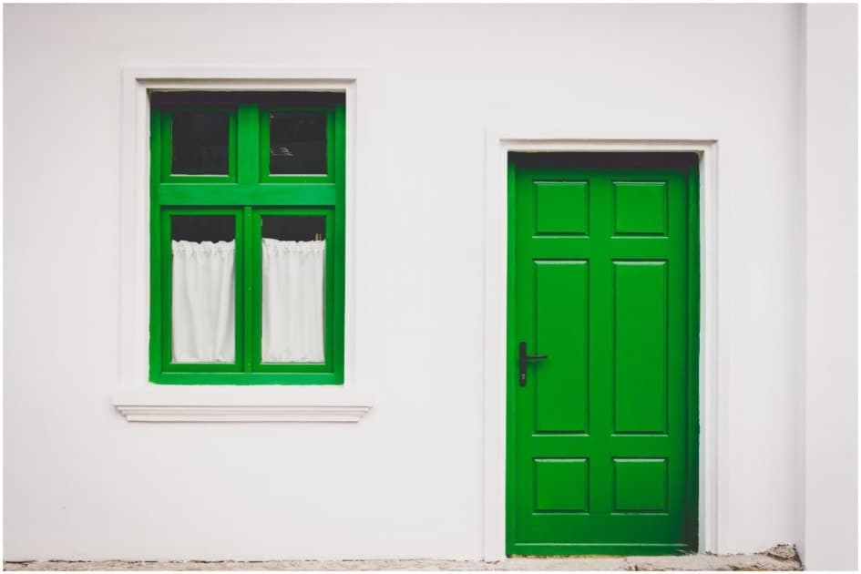 DIY home project paint door green 